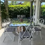 Villa Paradise *
