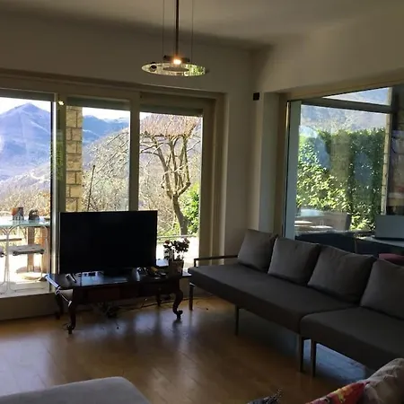 Villa Paradise *