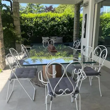 Villa Paradise *