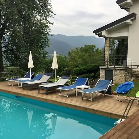 Villa Paradise *